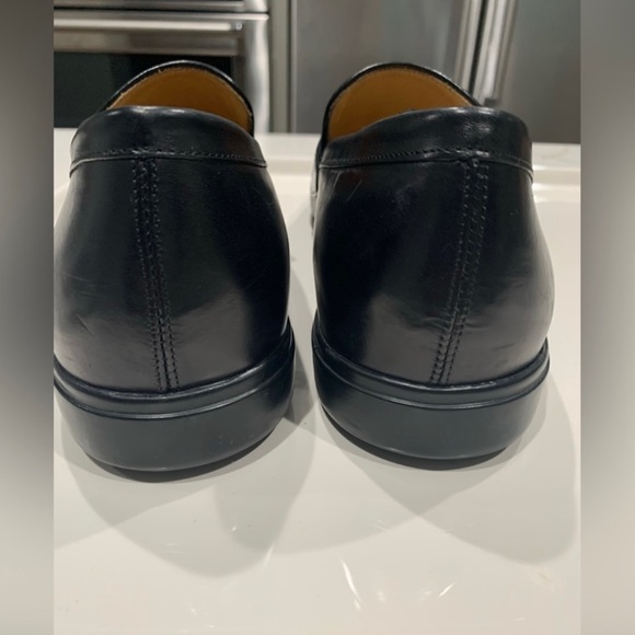 Like new Cole Haan dress shoes - Picture 5 of 10
